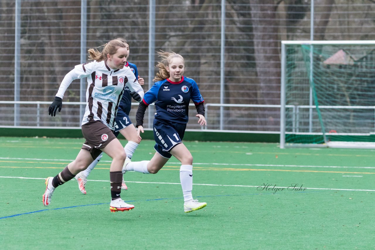 Bild 64 - wBJ VfL Pinneberg - St. Pauli : Ergebnis: 7:0 (Abbruch)